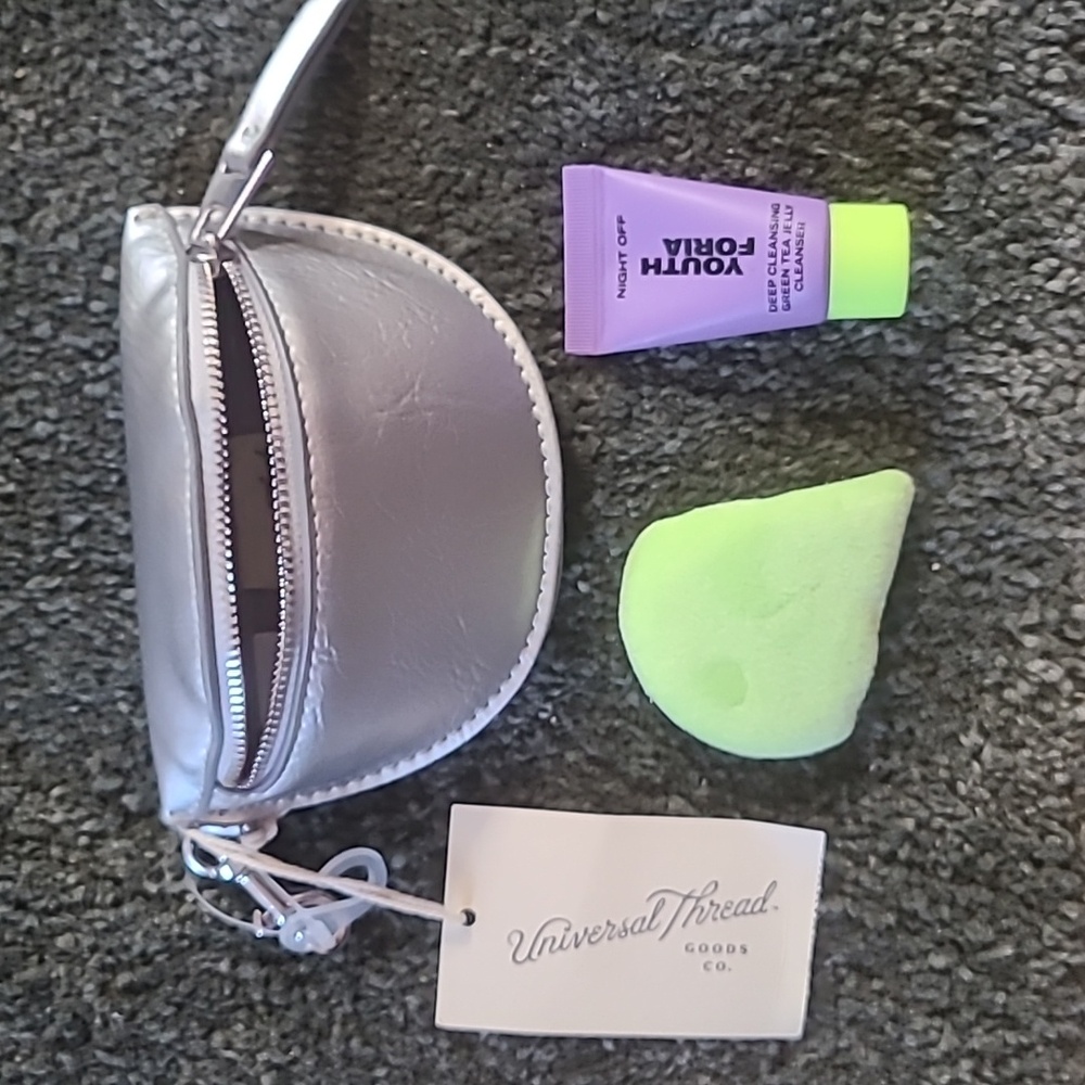 Youthforia Cleanser, Pouch and Sponge Applicator Bundle, NWT